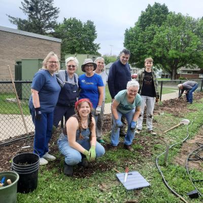 Trinh Pifer Intergenerational Garden, Chelsea - Pollinator Preservation Project